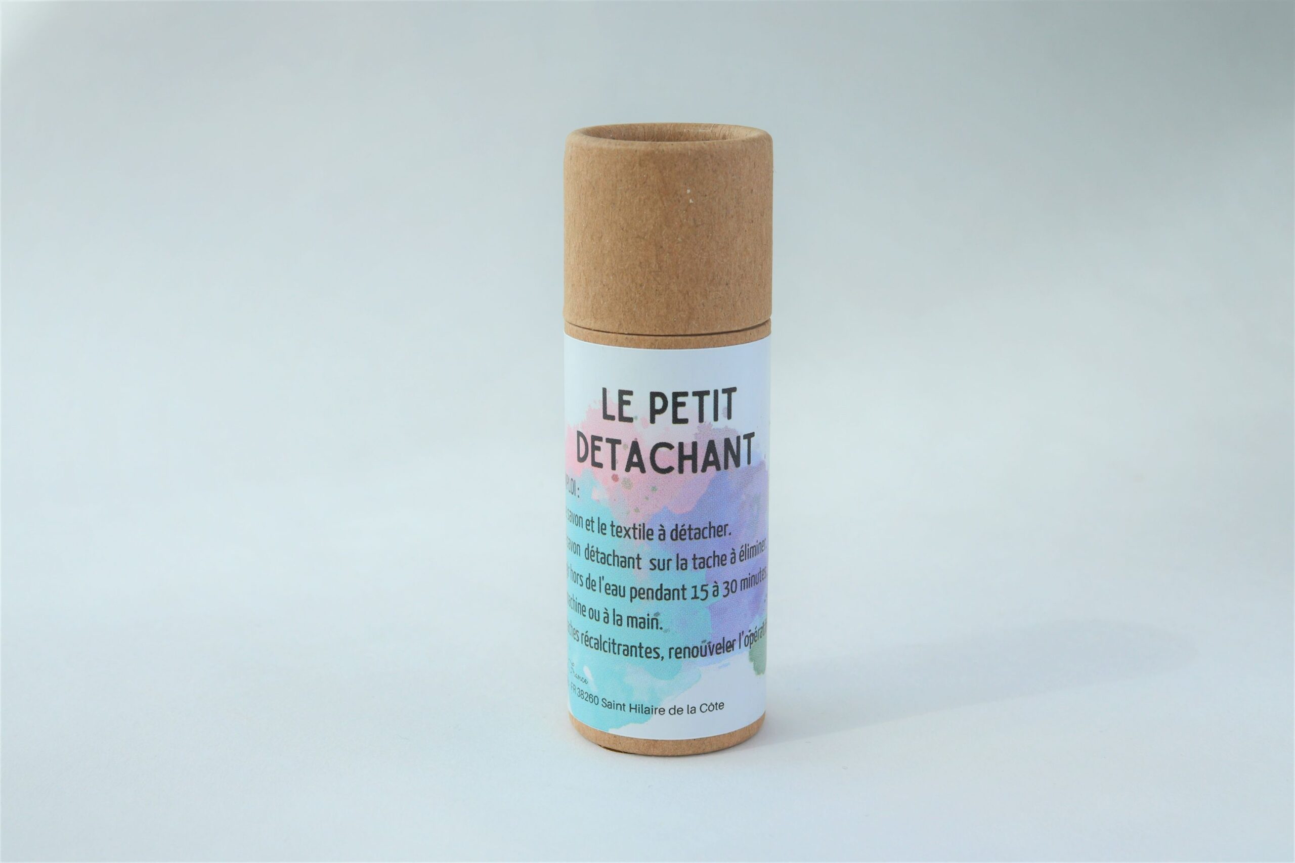stick solide le petit détachant à base de terre de sommières fleurs de sureau