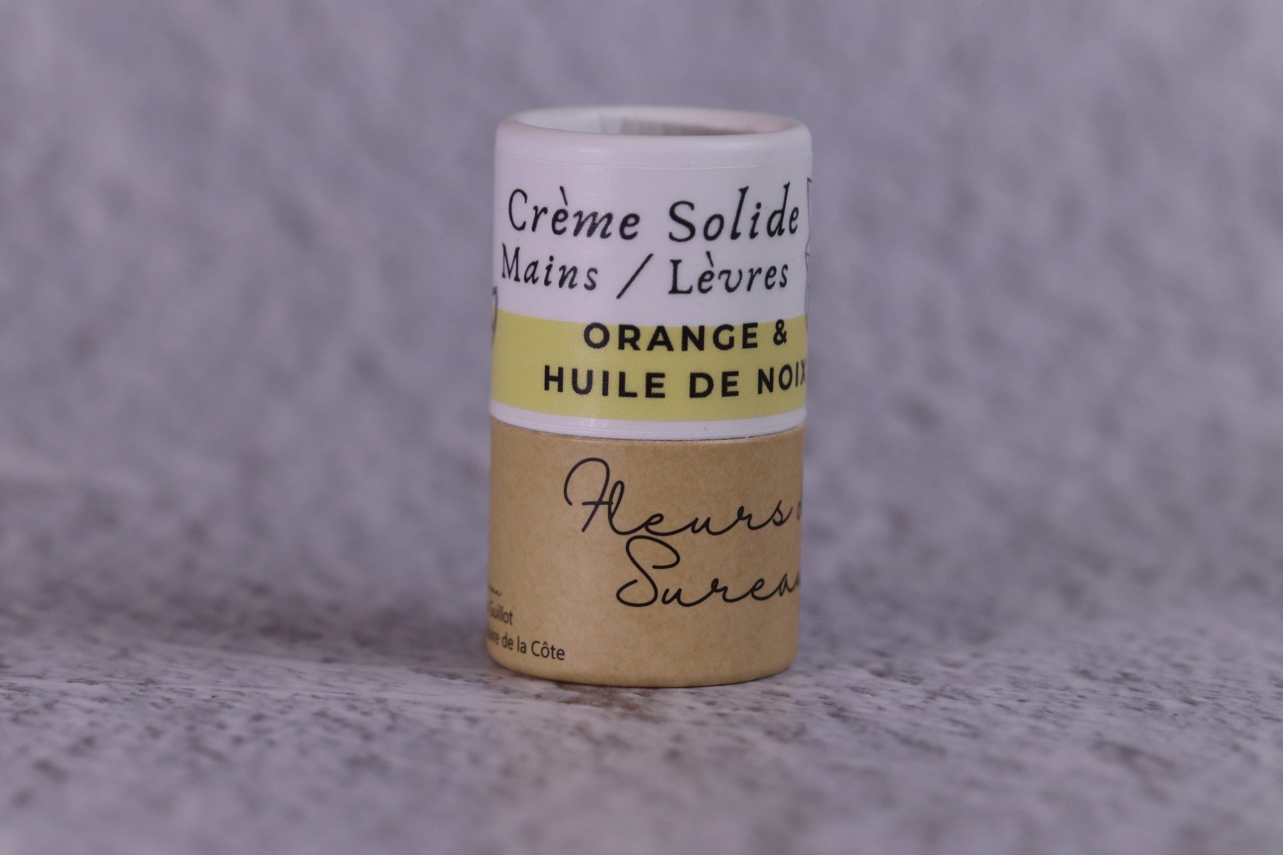 stick baume crème solide pour les mains et les lèvres à l'orange huile de noix et miel produits fleurs de sureau